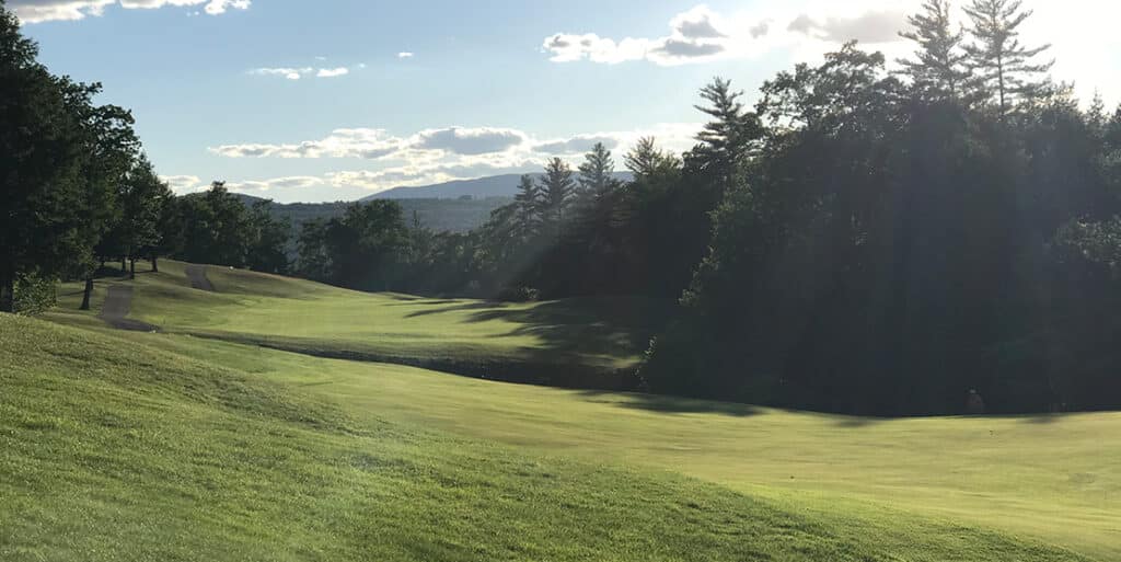How to Choose the Right Golf Course